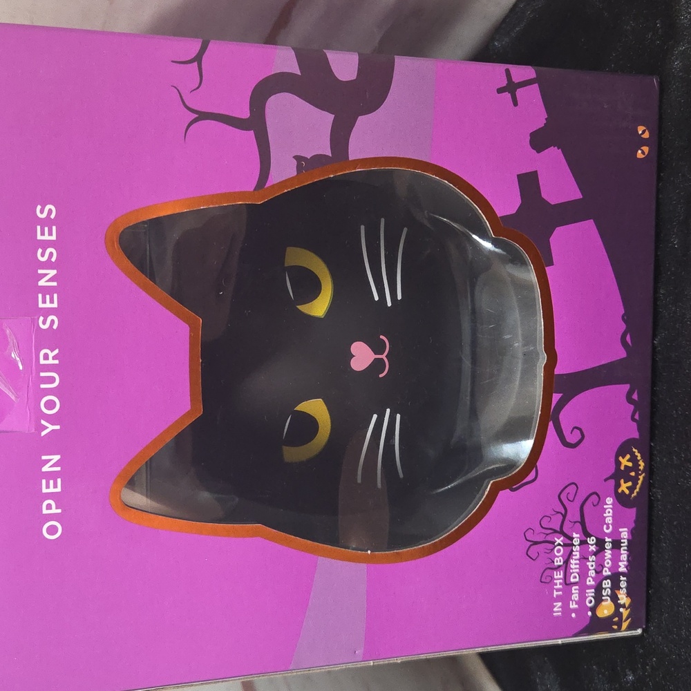 Mahli Black Cat Aromatherapy Diffuser 7 Color Spectrum RARE